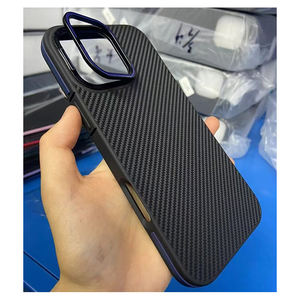 Étui de téléphone coloré de luxe pour Iphone 16 Pro Max en Fiber de carbone Anti empreinte digitale couverture de téléphone lentille de caméra support en métal - Product Image 4