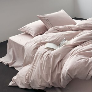 Parure de lit quatre pièces en coton et lin, couleur unie minimaliste, housse de couette respirante, taies d'oreiller et draps pour toutes les saisons - Product Image 1