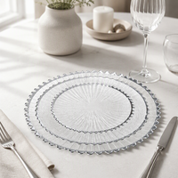 Ensemble d'assiettes en verre de luxe de 6, 8, 11 et 13 pouces avec bordure argentée transparente, assiettes à rebord festonné pour la décoration de table de mariage