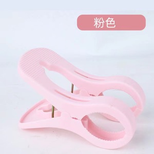 ไม้หนีบผ้าสำหรับตากผ้าห่มและผ้าคลุมเตียง ชนิดตะขอพลาสติกกันลม สีสุ่ม รูปทรงสี่เหลี่ยมผืนผ้า ทนทาน - Product Image 4