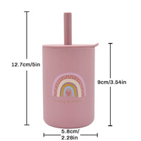 Tasse à paille droite anti-chute en silicone avec verres de formation de conception étanche pour les activités de plein air et les visites de bébé