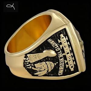 Anello Personalizzabile all'Ingrosso dei Washington Redskins Campioni del 1982, Placcato Argento 925, Stile Hip-Hop e Rock, con Cristalli e Strass - Product Image 2