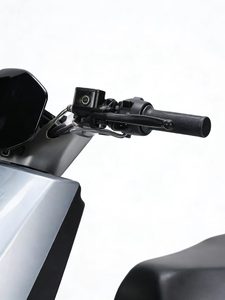 Moto électrique la plus vendue 60V 800W, scooter électrique style Mecha, cyclomoteur électrique durable, vélo de ville pour transport quotidien <span class=keywords><strong>adulte</strong></span> - Product Image 5