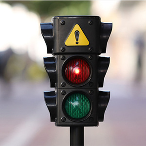 Per La Sicurezza dei bambini Educazione puntelli Semaforo Giocattoli Emulazione Segnali Stradali Strada Luce Modello Giocattolo con il Suono e LED Lampeggiante Luce - Product Image 5