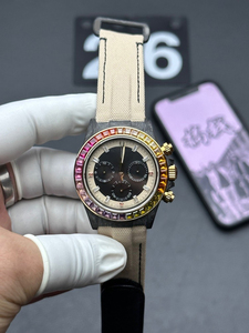 รุ่นคาร์บอนไฟเบอร์แบบปรับแต่งได้ - สายรัดทอจากเส้นใยสังเคราะห์ - ระบายอากาศได้ดีและสวมใส่สบาย - เนื้อสัมผัสนุ่ม - นาฬิกาแบบกลไก - Product Image 1