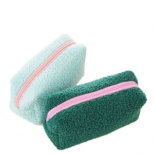 Bolsa de Cosméticos de Felpa con Cierre de Cremallera, Estilo Adorable, Bolsas y Estuches para Propósitos Especiales - Product Image 4