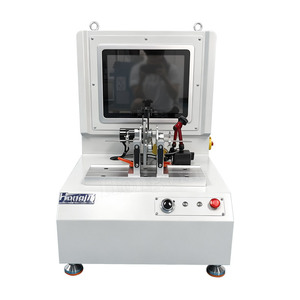 Máquina equilibradora dinámica compacta horizontal con pantalla táctil y posicionamiento automático para rotores de motor pequeños - Product Image 2