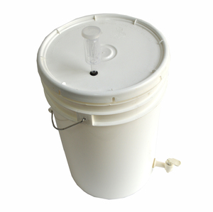 Seau de fermentation en plastique de 25 L avec couvercle, cuve à <span class=keywords><strong>bière</strong></span> artisanale avec airlock, option de logo et d'échelle personnalisés - Product Image 4