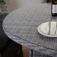 Table à manger ovale moderne avec 6 fauteuils Chaise en rotin Mobilier de jardin Ensemble table et chaises d'extérieur