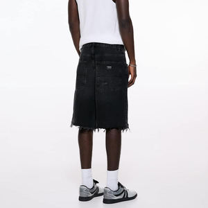 Shorts en jean vintage délavé noir pour hommes, coupe ample, taille basse, style streetwear, jorts baggy déchirés avec bords bruts - Product Image 3