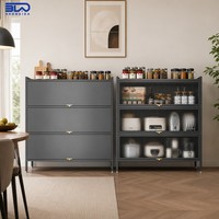 Buffet de salle à manger en acier robuste avec portes verrouillables et compartiments de rangement sécurisés pour l'organisation