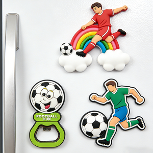 Aimant de réfrigérateur en PVC souple <span class=keywords><strong>3D</strong></span> personnalisé avec logo en relief, souvenir de club de football, aimant en PVC - Product Image 3