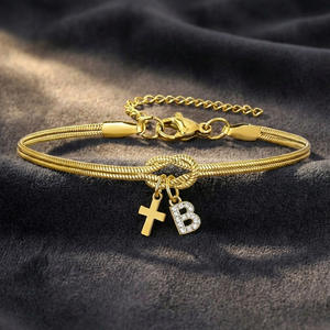 Nuovo Prodotto Creativo: Bracciale a Catena in Acciaio Inossidabile con Nodo, Charm a Croce e Perline Dorate con Lettere per <span class=keywords><strong>l</strong></span>'Amicizia - Product Image 2