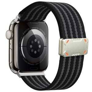 Bracelet de montre à boucle magnétique en TPU et alliage d'aluminium pour Apple Watch S11, style mécanique - Product Image 1