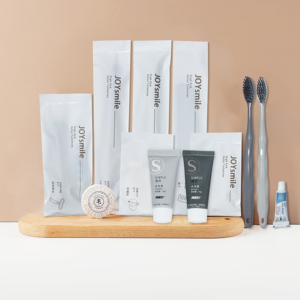 Accesorios de Baño Personalizados, Set de Cabina de Baño para Hotel, Set Dental, Champú, Acondicionador y Artículos de Afeitado - Product Image 2