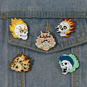 5 stilleri serin emoji emaye pimleri özel iskelet yangın broş yaka rozetleri gotik punk kafatasları takı arkadaşlar için hediye