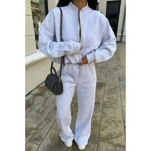 Ensembles de costumes gris pour femmes avec détails de fermeture éclair - Product Image 2