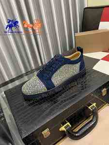Chaussures de sport décontractées Louboutins en cuir véritable de luxe, style rétro, légères, pour le skateboard et la marche, par Christian Original Designer - Product Image 3