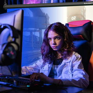 RAUBAY Retractable Pull Down Blue Screen Backdrop-Wrinkle Resistant Anti-Glare Polyester 78.7" X 86.6" Collapsible Background - Product Image 6