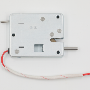 Serrure électronique à pêne en zinc 6580Y pour borne de remplacement de batteries extérieure, conçue pour les exigences intensives du secteur. - Product Image 2