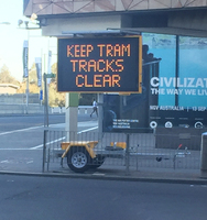 Panneau d'affichage LED matriciel flexible à messages variables, monté sur remorque, solaire, pour signalisation routière, couleur ambre, étanche IP58