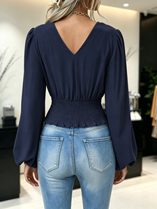 Nouveau T-<span class=keywords><strong>shirt</strong></span> uni froncé à manches longues pour <span class=keywords><strong>femme</strong></span> Printemps 2026, Haut tendance à col en V cintré à la taille et manches courtes – Vente en gros transfrontalière - Product Image 2