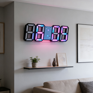 工場クリエイティブRGBカラフルデジタル発光LED 3D壁掛け＆卓上目覚まし時計、リビングルーム用静音発光電子時計 - Product Image 1