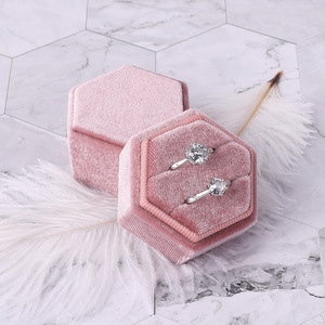 Hexagonal velvet jewelry box Velvet fashion jewelry on ring jewelry packaging jewellery box