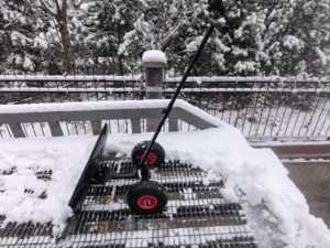 <span class=keywords><strong>Pelle</strong></span> à <span class=keywords><strong>neige</strong></span> en acier avec roues Outil de nettoyage de la chaussée pour le déneigement <span class=keywords><strong>Pelle</strong></span> de camping - Product Image 3