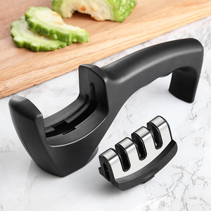 Offre Spéciale 4 <span class=keywords><strong>en</strong></span> <span class=keywords><strong>1</strong></span> accessoires <span class=keywords><strong>de</strong></span> couteau <span class=keywords><strong>de</strong></span> cuisine <span class=keywords><strong>3</strong></span> étapes <span class=keywords><strong>aiguiseur</strong></span> <span class=keywords><strong>de</strong></span> couteau <span class=keywords><strong>en</strong></span> acier inoxydable poignée Portable <span class=keywords><strong>aiguiseur</strong></span> <span class=keywords><strong>de</strong></span> couteau pour Chef - Product Image 5