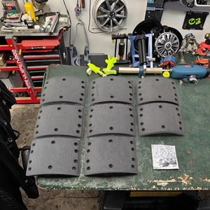 <span class=keywords><strong>Garniture</strong></span> <span class=keywords><strong>de</strong></span> <span class=keywords><strong>frein</strong></span> <span class=keywords><strong>de</strong></span> bonne qualité MC837783 MC837787 MC838887 MC838895 MC895329 pour camions - Product Image 1