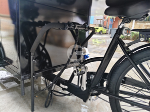 Eleve su experiencia culinaria con nuestro carrito de helados creativamente decorado en forma de bicicleta. - Product Image 3