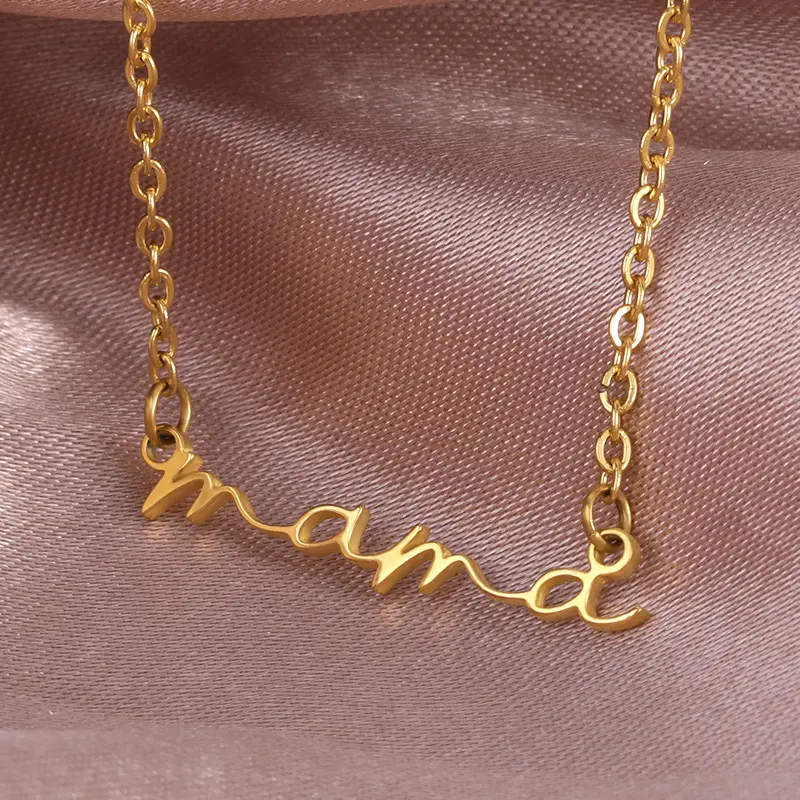 Mutter Halskette Hot Sale Frauen Brief Anhänger Halskette Edelstahl 18 Karat Gold zierliche anfängliche Mama Halskette für Muttertag Geschenk