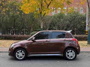 Voitures Sportives d'<span class=keywords><strong>Occasion</strong></span> <span class=keywords><strong>Suzuki</strong></span> <span class=keywords><strong>Swift</strong></span> 1.5L Automatique 2014 2015 2016, Conduite à Gauche, Couleur Foncée, <span class=keywords><strong>Prix</strong></span> de Gros Chine - Product Image 6