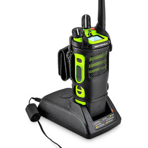 Radio bidirectionnelle portable pour pompiers APX8000xe 80000XE - Product Image 1