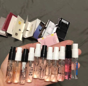 ชุดน้ำหอมขนาดพกพาสำหรับผู้หญิง กลิ่นหอมติดทนนาน กลิ่นดอกไม้และผลไม้ &amp;   ลาเวนเดอร์ โรส โคโคนัท สตรอเบอร์รี่ กลิ่นหอมหวาน - Product Image 4