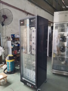 Vitrina Refrigerada NE-324 de 1.9M con Puerta de Vidrio, Gran Capacidad, Comercial, para Cocina de Hotel, Antivaho, Drenaje Automático, para Exhibición de Carne Molida - Product Image 5