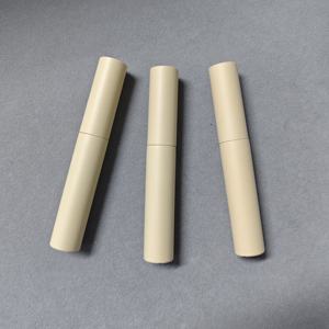 Máscara de Pestañas Beige con Diferentes Aplicadores, Tubo de Máscara Resistente al Agua de Alta Calidad con Marca Privada - Product Image 3