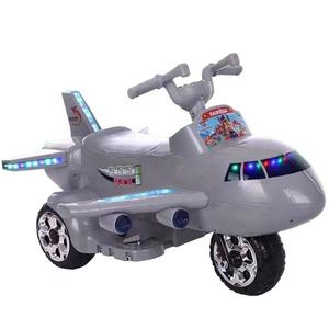 Vente en gros de petites voitures en forme d'<span class=keywords><strong>avion</strong></span> pour enfants moto électrique à prix départ usine - Product Image 1