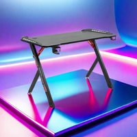 Bureau de jeu moderne à LED en bois, métal et carbone pour la maison, le bureau ou la salle de jeux E-Sport Racing Style