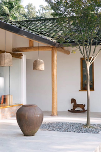 Piccola <span class=keywords><strong>casa</strong></span> in legno naturale originale con piastrelle arredamento per <span class=keywords><strong>la</strong></span> <span class=keywords><strong>casa</strong></span> caratteristico confortevole cortile piacevole nella foresta - Product Image 4