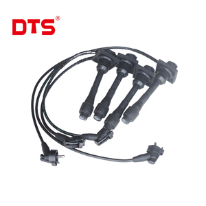 Câble de bougie d'<span class=keywords><strong>allumage</strong></span> en silicone <span class=keywords><strong>haute</strong></span> <span class=keywords><strong>tension</strong></span> 90919-22381 pour Toyota 4AFE 5AFE 7AFE Corolla Jeu de fils d'<span class=keywords><strong>allumage</strong></span> - Product Image 4