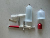 Kit aérographe en aluminium B-131 de fabrication chinoise, double gobelet en plastique, alimentation par gravité, 4CC, buse de 0,4 mm, personnalisation OEM, garantie 1 an