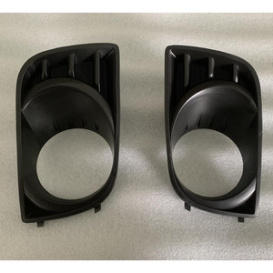 Cadre de phare antibrouillard Toyota Sequoia 81482-0C021 81481-0C021 Supports en plastique pour pare-chocs avant - Product Image 1