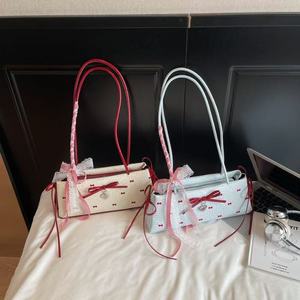 กระเป๋าสะพายไหล่ทรงสี่เหลี่ยมมีโครงสร้างตกแต่งโบว์ขนาดใหญ่น่ารักมีลายจุด - Product Image 3