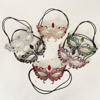 Masques de voile de gland de strass de visage complet des femmes avec des chaînes accessoires faciaux sexy pour les mariages masque de strass de boule de fête
