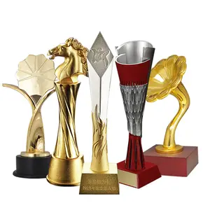 Trofeo di bodybuilding di alta qualità design vintage trofeo in metallo antico fatto a mano in ghisa
