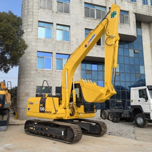 Excavadora Komatsu PC130 de segunda mano, usada, de 13 toneladas, modelo popular de Japón, en buen estado, disponible en stock. - Product Image 6