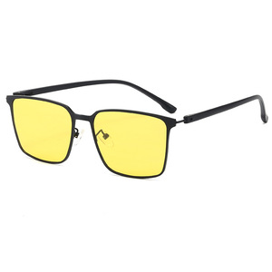 Lunettes de soleil photochromiques pour hommes, verres carrés TAC, ultralégères, en acier inoxydable, pour la conduite et les activités de plein air, tendance - Product Image 2