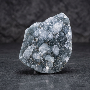 Géodes de calcédoine noire de qualité supérieure, spécimens minéraux naturels pour la décoration intérieure, la présentation aux collectionneurs, les cadeaux et la décoration. - Product Image 3